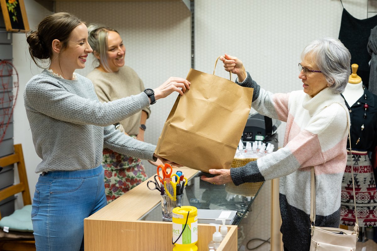 prospecthospice's tweet photo. Do you love retail? Would you like to work for a local charity and make a difference to your community?

We have an exciting opportunity available in the hospice's retail team as a shop manager in our West Swindon shop.

Find out more at https://t.co/ge6CnNh50D 

#SwindonJobs https://t.co/Fm5Lu2e1ST