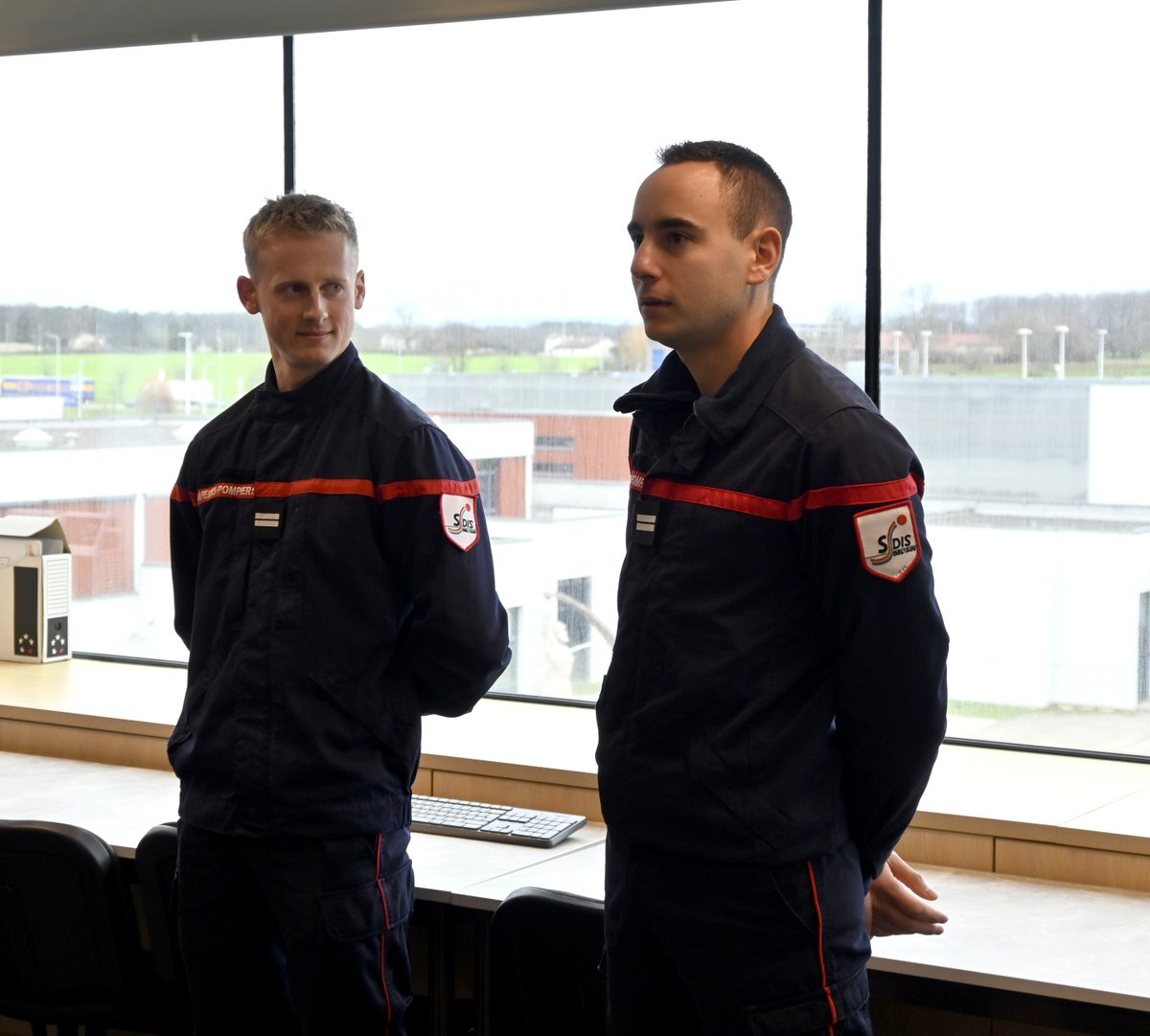 sdis01's tweet photo. 👏👏 à nos nouveaux lieutenants !

Nomination du lieutenant 1ère classe Thomas MONARD

Recrutement du lieutenant 1ère classe Lucas FALCO https://t.co/weDBBs5FNU