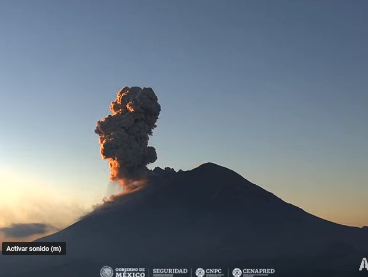 PCPueblaCapital's tweet photo. #MonitorPopocatépetl 🌋 |  07:10 horas - se registra fumarola de mediana intensidad.

🌬️ Dirección del viento: Este. 

🗻 Probabilidad de caída de ceniza en la Ciudad de Puebla: Alta.

🚦Semáforo: amarillo, fase 2.

🚷 Radio de seguridad:  12 km. https://t.co/Mh54O8aBvG