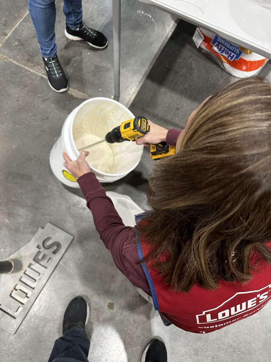 Tracy Keyes tweet media