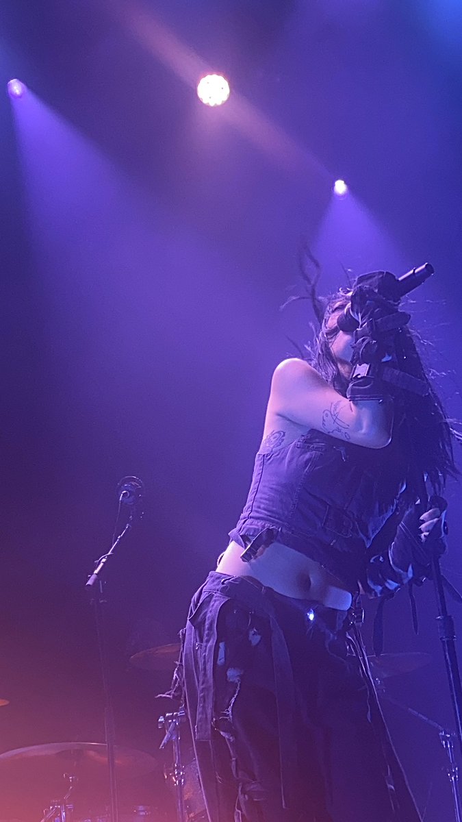 hallowedwaters's tweet photo. The purple series 2/2 @rinasawayama  #HoldTheGirl World Tour Sydney https://t.co/1oNUWdBTTr