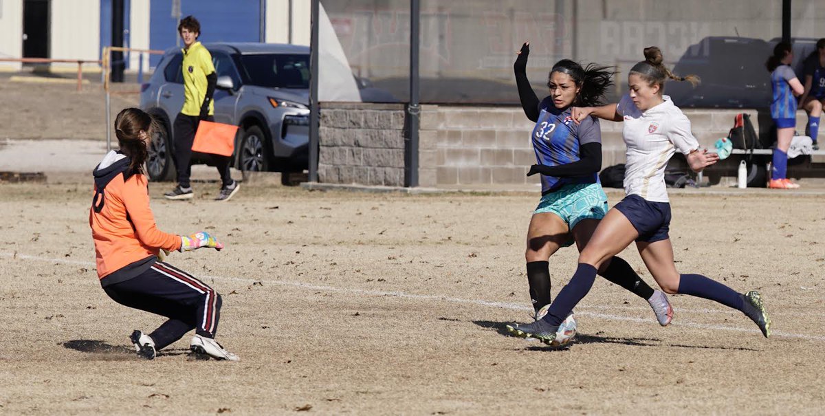 AliDSoccer's tweet photo. ❤️ Keepers ❤️ #SixEggs #PPP #soccer #futbol  #hardwork #soccerista #girlpower #girlssoccer #womenssoccer #baller #goals #puma #soccergirl #PiedmontSoccer 
@girlssoccernet @OkPiedmont @girlsfutbolclub @ImYouthSoccer @ImCollegeSoccer @SoccerMomInt @SoccerGrlProbs @NcsaSoccer @ncsa https://t.co/JAOGl1Jo9N