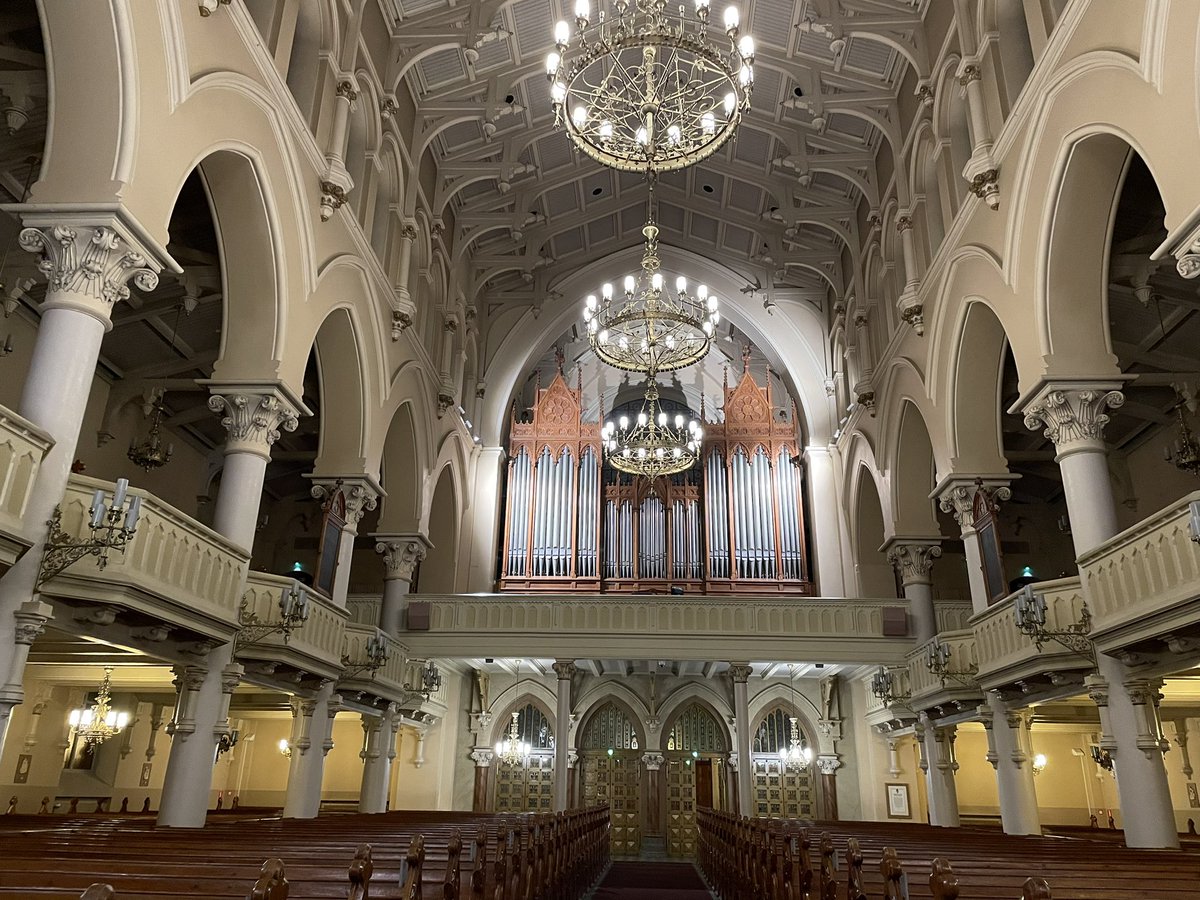 Kelly07251's tweet photo. Helsinki観光

St. John's Church
昼も夜もとっても素敵で、中もとても綺麗でした。私がクローズ30分前に行ったら貸切状態だったので、あまりの素晴らしさに引き込まれて1人召されそうになりました✨笑 https://t.co/583k9KuWEF