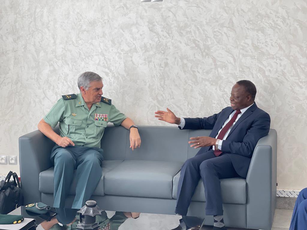 Le Directeur du projet GAR-Si SAHEL, a rendu ce Mercredi 12 janvier une visite de courtoisie au Secretaire Exécutif du G5 Sahel. Les deux responsables ont parlé des relations entre les deux entités. Ils ont évoqué les voies et moyens pour renforcer leur partenariat.