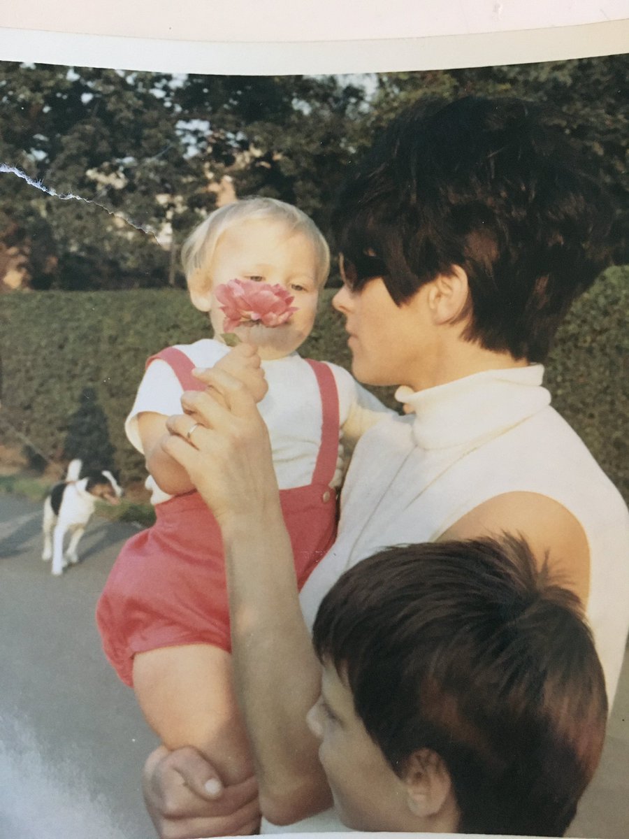 leeryan1066's tweet photo. @throwbackthursday Those days when life was so innocent #Memoryoflove https://t.co/5lgCZ1d59Q