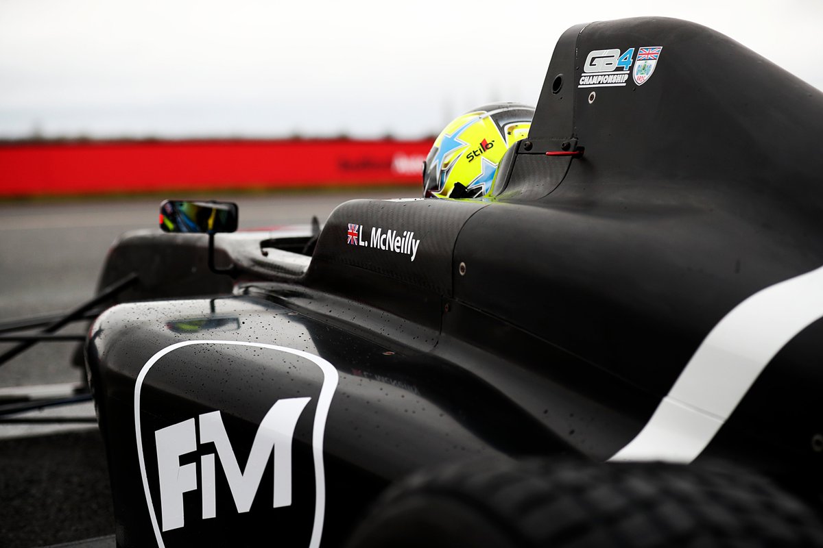 First test of the new year, a damp and blustery day to shake down the new GB4 Tatuus at Bedford Autodrome!  
Next up Silverstone testing in early February.

#LM48 | #GB4 | 📸<a href="/JakobEbrey/">JEP</a>