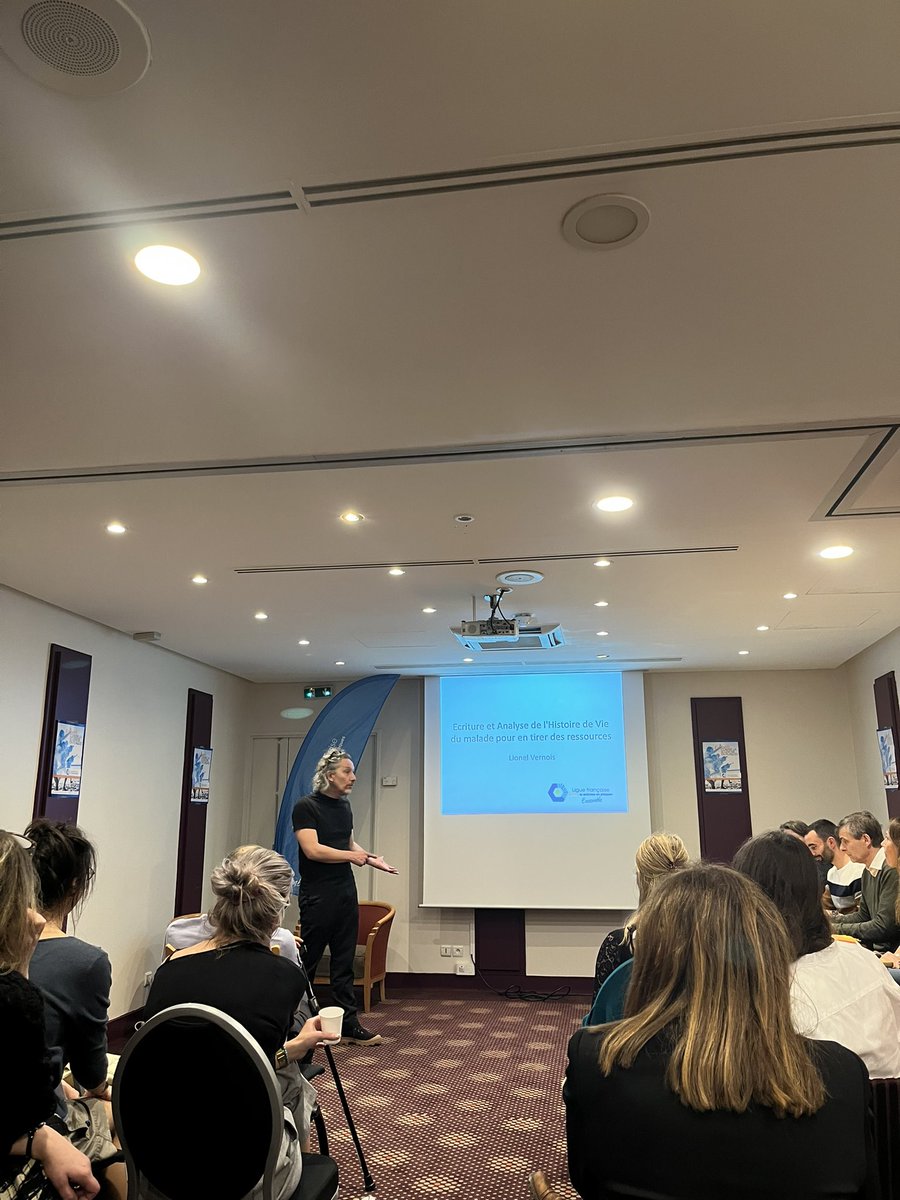 LFSEP's tweet photo. 📣Les soutenances de mémoire de nos 9 futurs Patients Experts ont démarré ! Nous vous ferons découvrir tous ces beaux projets au plus vite 📖
Les soutenances seront suivie par une conférence de presse ! 🗞️
@PatientsXP_SEP  #patientsexperts #conferencedepresse https://t.co/f9UfED0mF2