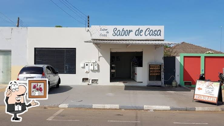 samiabomfim's tweet image. Esse pequeno restaurante fica em Boa Vista, Roraima. Bolsonaro gastou aí R$109 mil do cartão corporativo num único dia. A quentinha oferecida custa R$20. Pra conta fechar, teriam que fazer 5450 quentinhas no dia. 227 por hora, por 24h ininterruptas. No mínimo estranho, não acham?