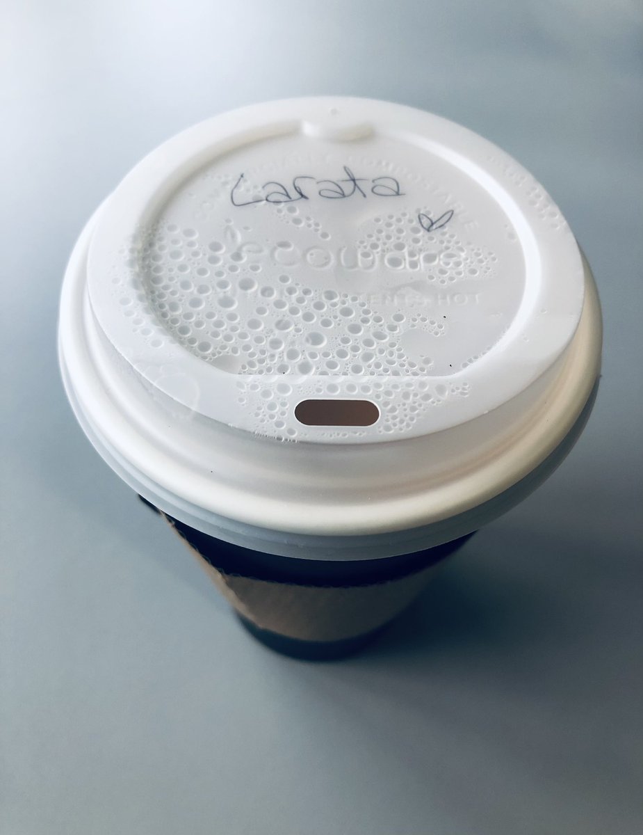 Laramccrae77's tweet photo. 🖤Anyone else have a drink named after them?🫖🖤💫
Larata= Tea with coconut milk and a teaspoon of maple syrup?😋 I’ve a sweet tooth🤭😘
#alwaysteatime
#sweettooth
#Grateful https://t.co/LiD2KjkzHx