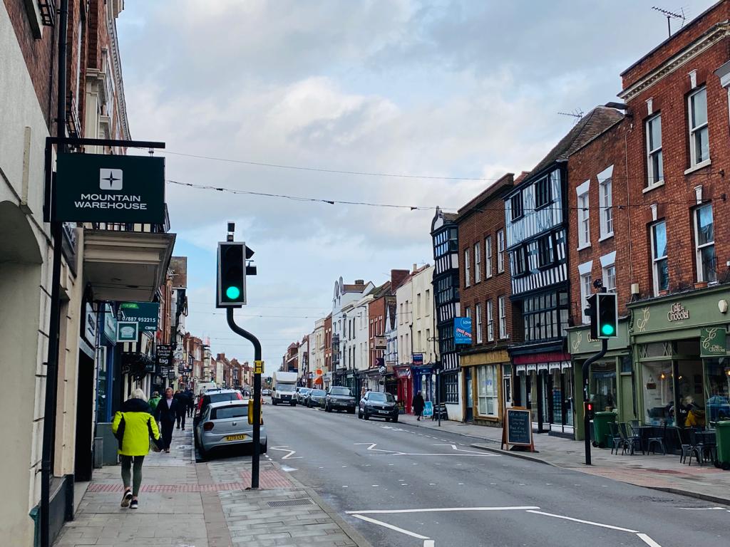 TewkesburyBCgov's tweet photo. It’s disappointing to see that some national media outlets are using old photos of Tewkesbury giving the impression it has been cut off and isn't accessible. 

We'll be issuing a release highlighting that the town is very much open for business - please do share if you can!
1/2 https://t.co/GeZk3rjpw1