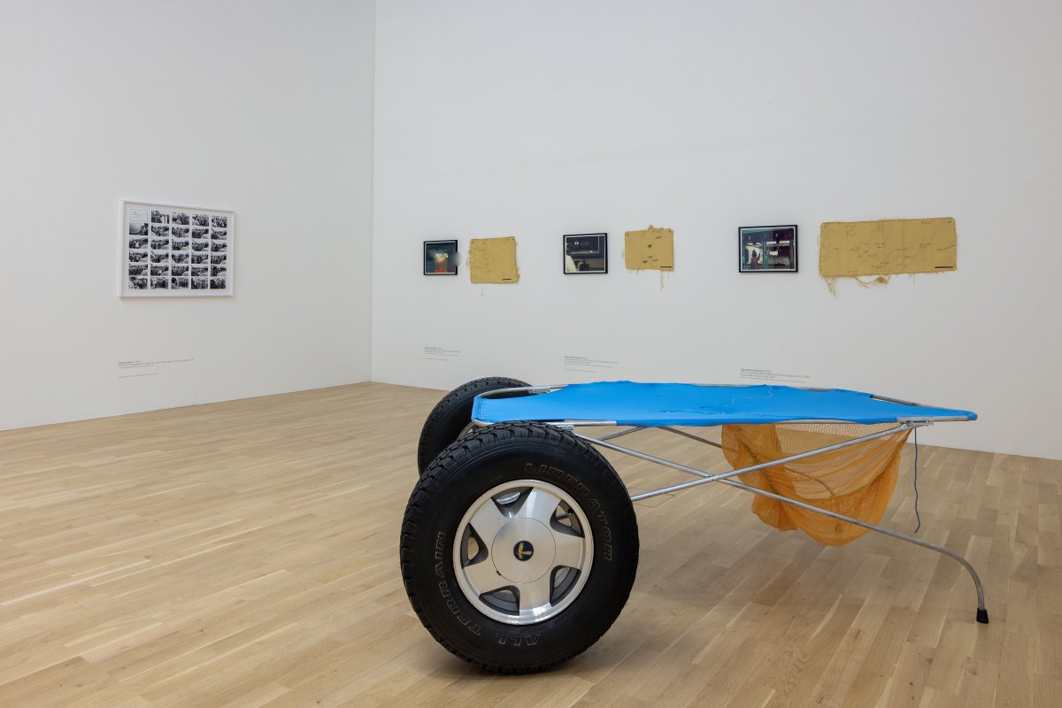 KunstmuseumWOB's tweet image. Mit „Konjunkturaufschwung“ lässt sich wohl der Titel Economic Recovery von Olga Koumoundouros recht treffend übersetzen. Zu sehen ist das Ganze in der Ausstellung Blow Up!

#kunstmuseumwolfsburg #olgakoumoundouros #blowup #contemporaryart