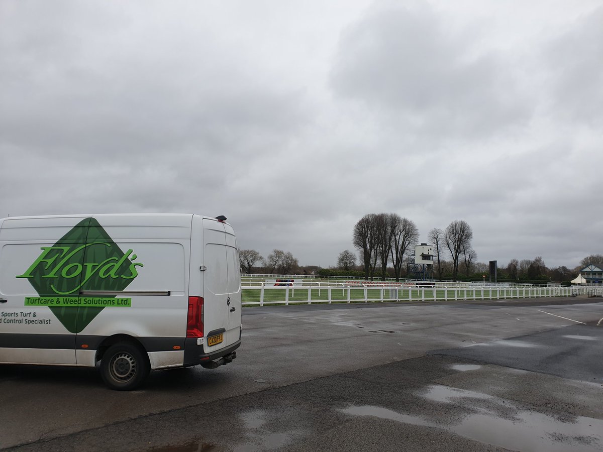 A big thanks to <a href="/Rawlings02/">nick rawlings</a> for coming to <a href="/WindsorRaces/">Windsor Racecourse</a> this morning. April 17th is fast approaching.