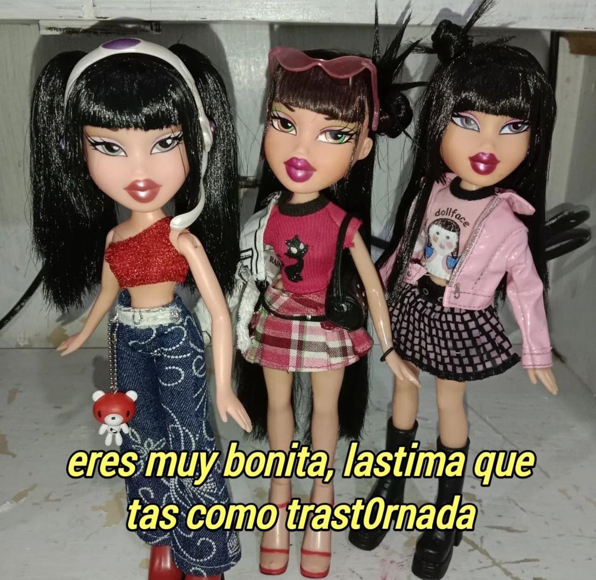 Fotos de Bratz con frases sin sentido (@ifrasesbratz) on Twitter photo 