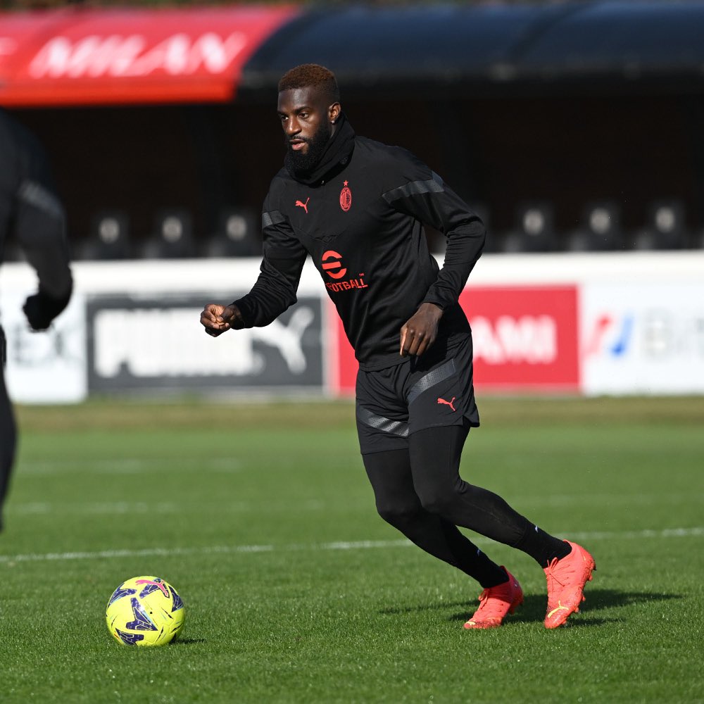 ☝🏾⚽️❤️🖤