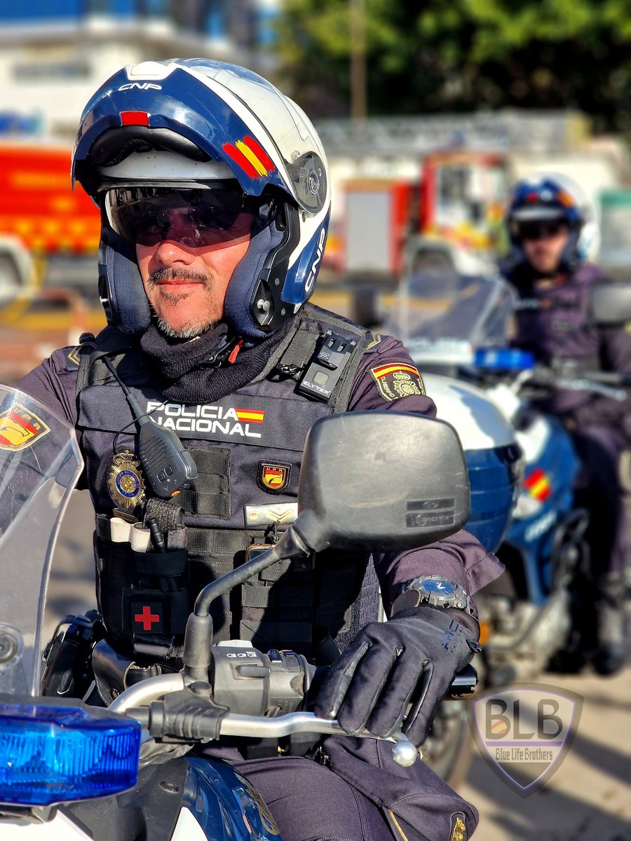 Somos producto de nuestras decisiones.
⚫️🔵⚫️
#BlueLifeBrothers #UPR #CaminamosJuntos #police #policia #policianacional #cnp #España #seguridad #seguridadciudadana