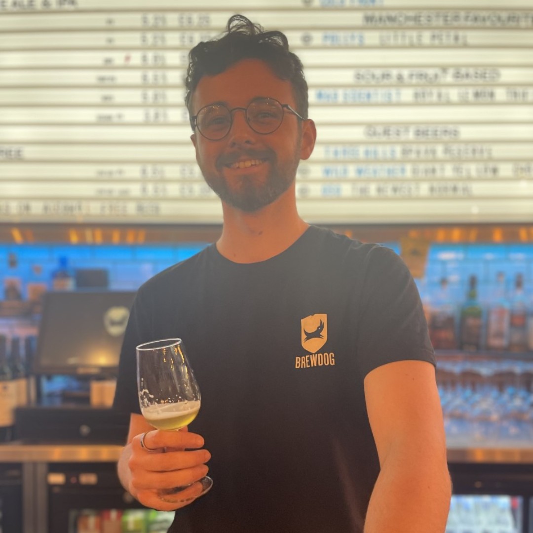 Congratulations to our lovely Josh for passing his Level 1 Cicerone with 100%  😍🙌🤓

— And just in time for Beer School season!

Mon-Thu and Sunday evenings / Book now via the link in bio!

#brewdog #bdmanchester #beerschool #cicerone