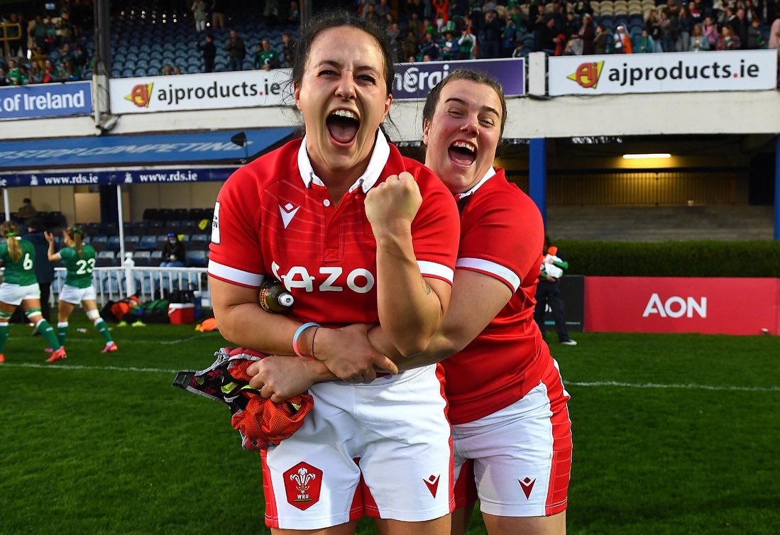 ffionalicelewis's tweet photo. 1 whole year of being pro; grateful 💫

A life changing opportunity that has made a difference to us all 🙏 https://t.co/TyRSGkJAgh
