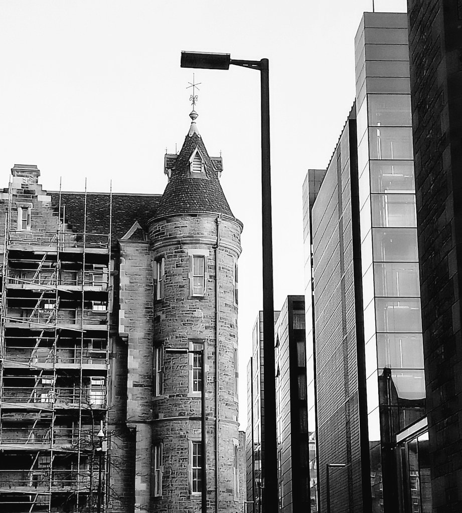 DbDegrees's tweet image. Took this today 📸
I'm very happy with it. 
#architecture #photography 
#3isthemagicnumber #Edinburgh