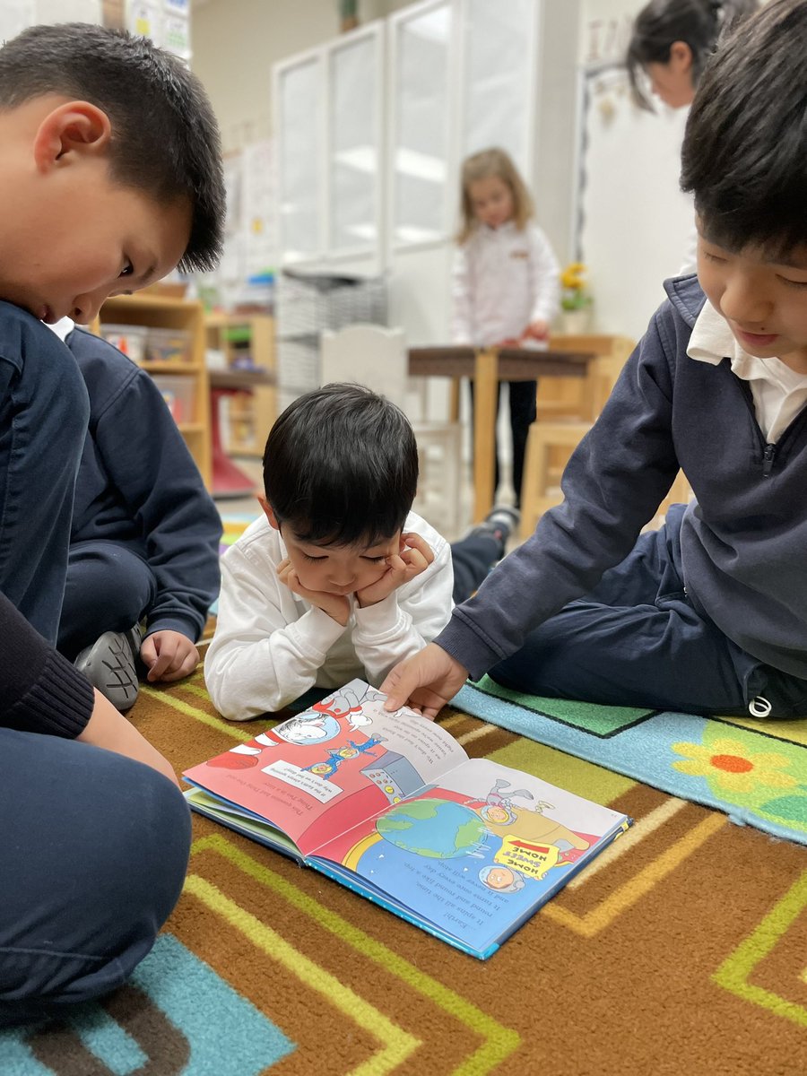 HTS_Kindies's tweet photo. We love our #readingbuddies! ❤️📚#ReadingThursday #BetterTogether @ConnieRanieri @HTSRichmondHill https://t.co/4ZiYtAWCeF