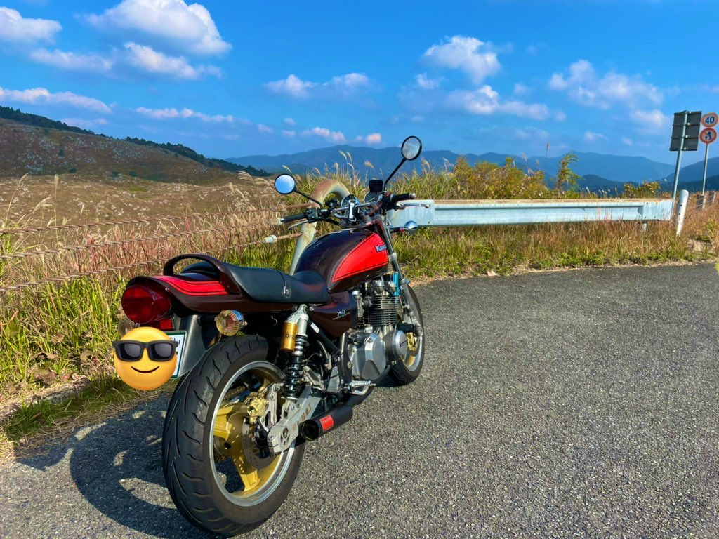 JpNasu's tweet photo. 名前 なす
年齢 24
身長 168
住み 山口
車種 ゼファー750
足つき ベタ足
好き アニメ、漫画、バイク車
嫌い  警察
一言 気軽にフォローお願いします

#バイク乗りと繋がりたい 
#バイク乗りとして軽く自己紹介
 #ゼファー750 https://t.co/fnruxbMuu0