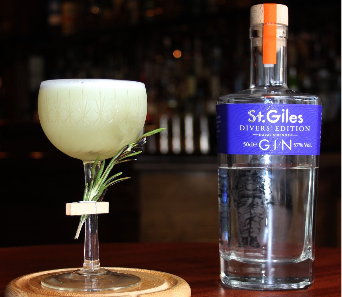 A distinctive, complex and quite delicious #cocktail, the Salty Sea Dog really takes <a href="/StGilesGin/">St. Giles Gin</a> Divers' Edition #gin back to its coastal roots ginrag.com/gin-reviews/st…