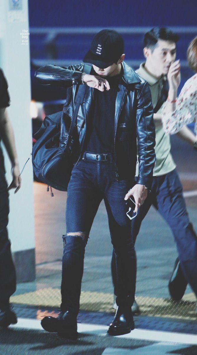 Oysa ben seni Skinny Jeans giymene rağmen sevmiştim #JUNGKOOK