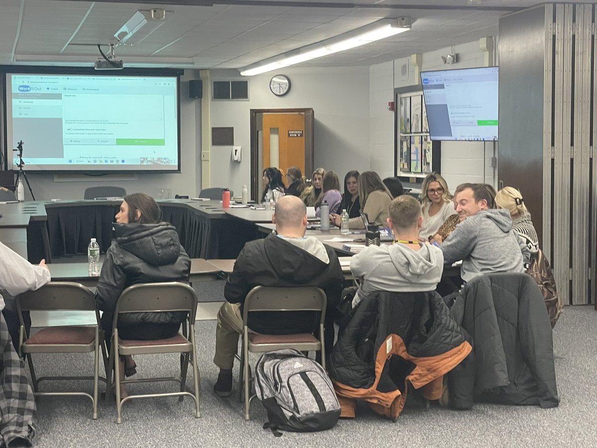 Thank you to <a href="/ScottOshrin/">Scott Oshrin</a> for a fantastic, collaborative, HR session at the Learning &amp; Development Academy. Special thank you to @mradamwelcome for his inspirational words! <a href="/CommackSchools/">Commack Schools</a>