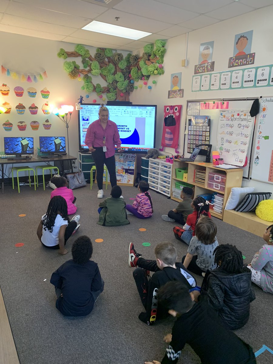 Mrs. Mac teaching our kindergarten students the importance of a Growth Mindset!😃 <a href="/Comptoncubs/">Compton Elementary</a>