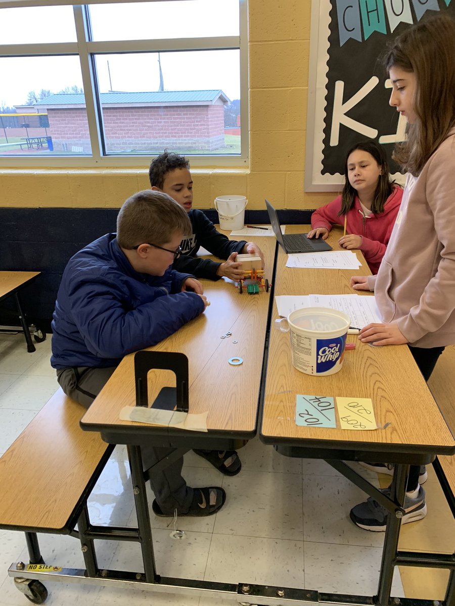 LeeBurnsworth's tweet photo. Design Challenge in Science! @TeamNSIS @MrsAKelemen https://t.co/fbx0T4VLvm