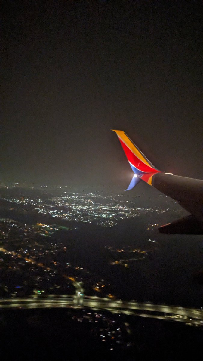 tracynicoletti's tweet photo. 2023 is going to be the year of travel. Kicking it off with another trip to St. Louis. #SeeYouInStLouis 🛫 https://t.co/HnXxLSddig