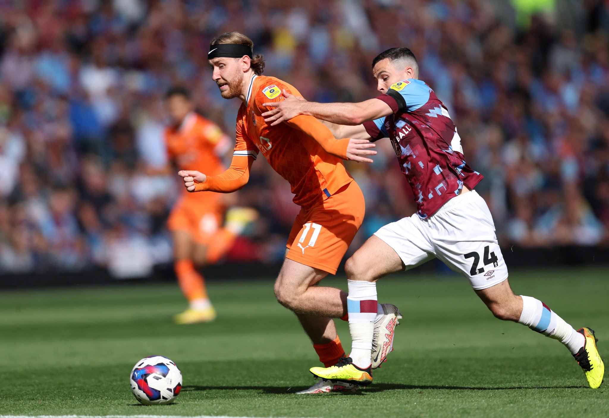 Football League World on Twitter: 