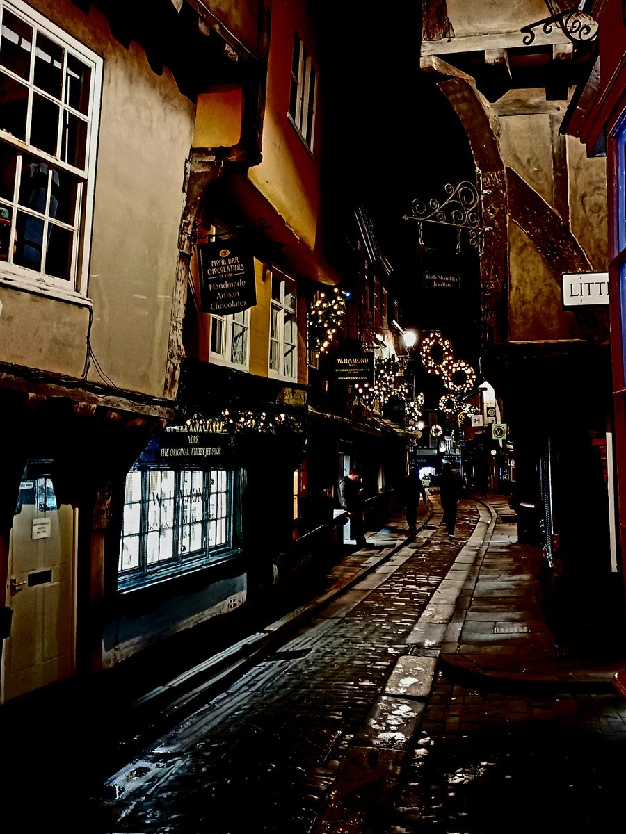 The Shambles in York, looking magical under the lights (last week).

Lights are now down there, but still lots illuminating the city centre.

#OnlyInYork #York #TheShambles #MedievalArchitecture