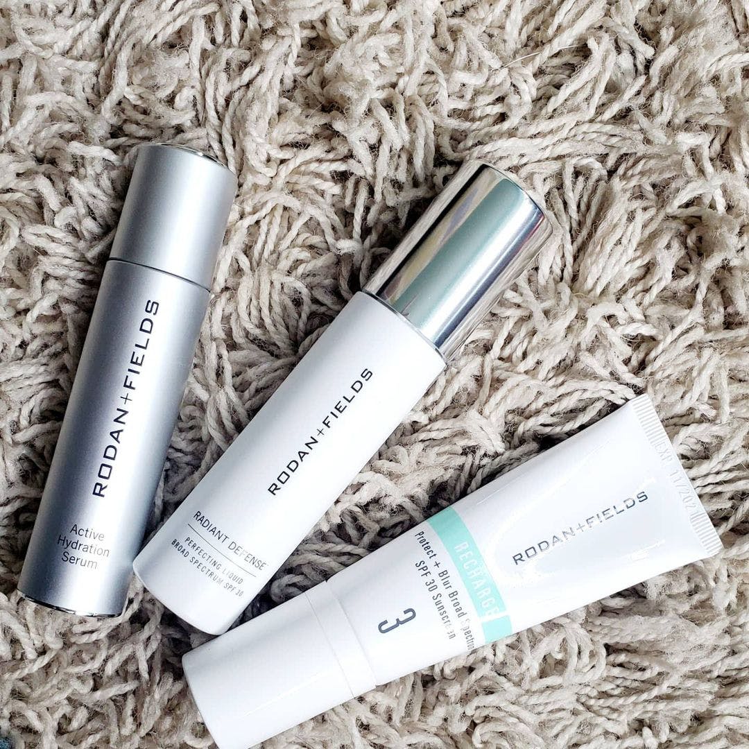 shutcherson's tweet photo. Protect + Perfect! Our 4-in-1 tinted moisturizer looks like makeup but acts like skincare as it repairs skin’s natural moisture barrier. https://t.co/Yu2BTttZ7q https://t.co/3G2ArMnA03