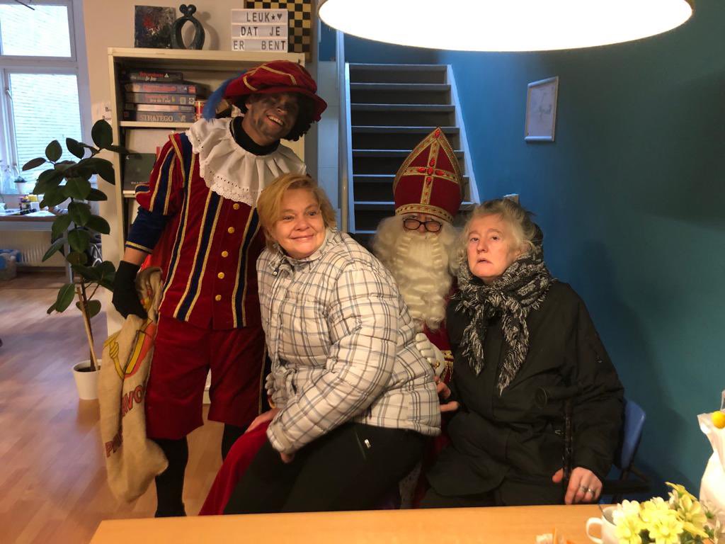 Decembermaand, doorgaans koud, nat en donker. Als Bres proberen we daarom in de decembermaand vaak de eenzaamheid te ondervangen door extra activiteiten, dit lukt vaak ten dele. Lees hier verder: debreszwolle.nl/index.php/nieu…