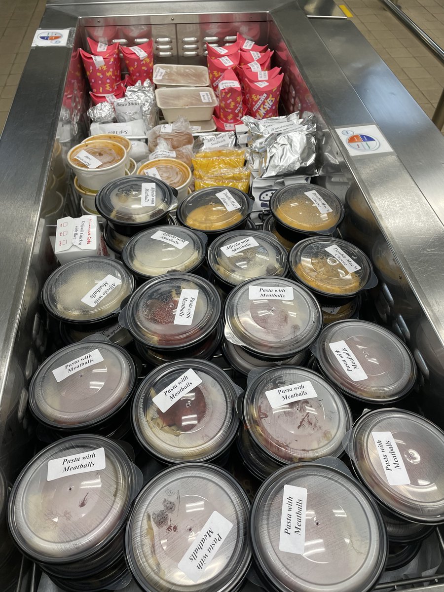 Look at some of the yummy and healthy lunch items being offered at <a href="/ACStelle1/">Alice C. Stelle MS</a> <a href="/LVUSD/">LVUSD</a>. Whole grain buns, whole grain pasta, nice warm-your-soul soups, shelled edamame, fresh broccoli florets, and juicy orange slices and apples.