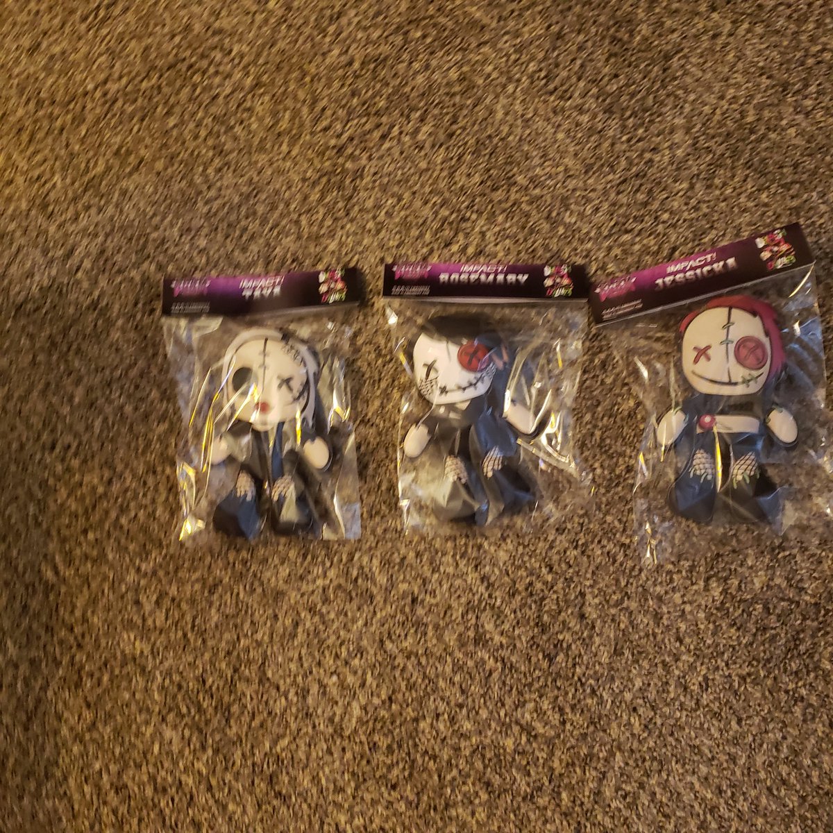 zombiewwe4134's tweet photo. #MultiverseMailCall We just got our Death Dollz Plushies @WeAreRosemary @FearHavok @thetayavalkyrie #DemonAssassian #WeraLoca #BabyBat #Siiiick🦇😈🤘 https://t.co/pGiqiGOwNm