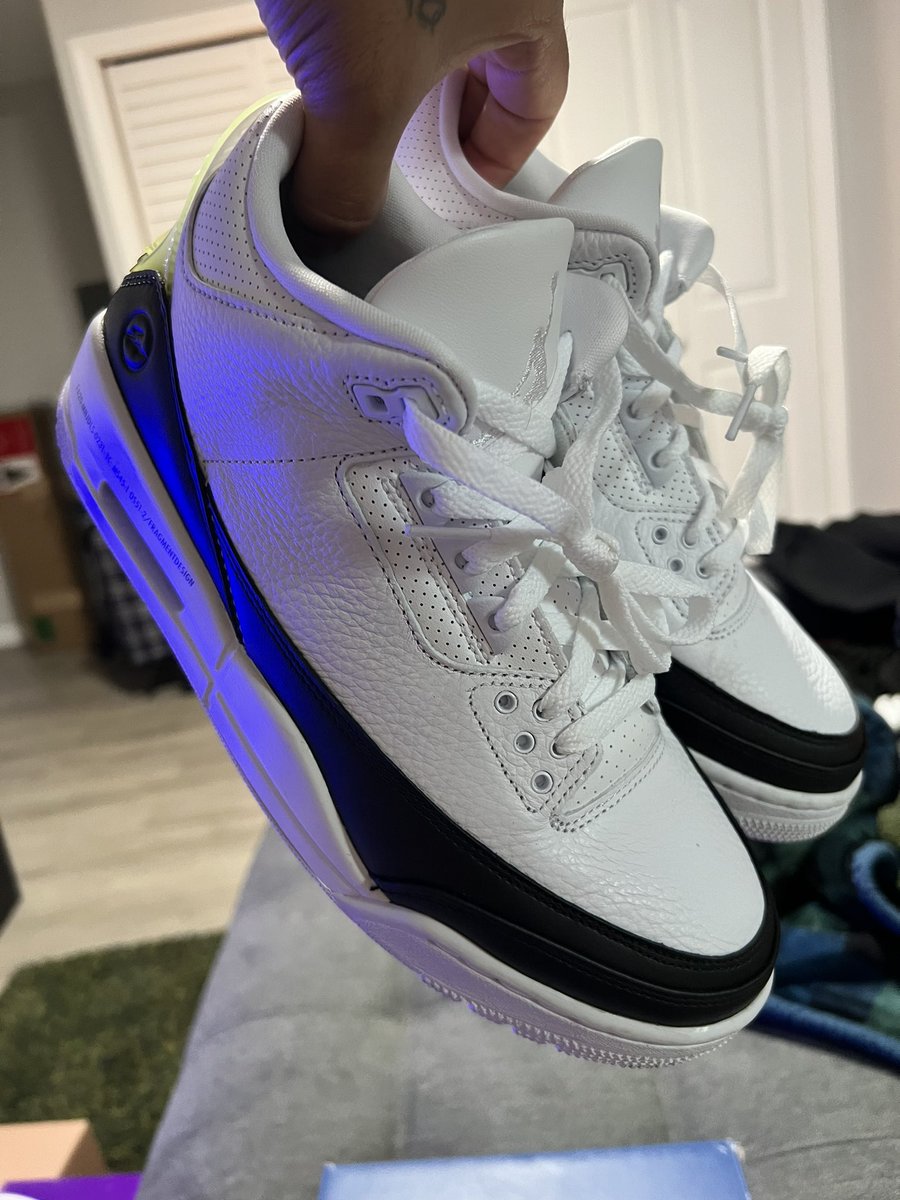 a100itgrand's tweet photo. @atmos_usa Maybe it’s just me, but I honestly think this is one of the best releases in a while. Super clean, basic black and white color blocking. I love these joints! Jordan x fragment so legendary!

Sz 9 #atmoscollectorsclub https://t.co/fjvnTtTo1f