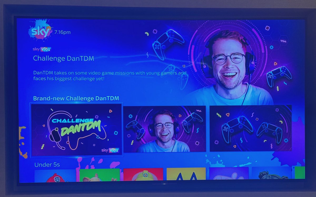 dantdm's tweet image. It’s so weird seeing my own face pop up on my TV 😂
Sky gave me my own show! Me and 10 guests work together to complete unique challenges over 10 different games in ‘Challenge DanTDM’.
It’s out now on Sky Kids! 😊 #ad