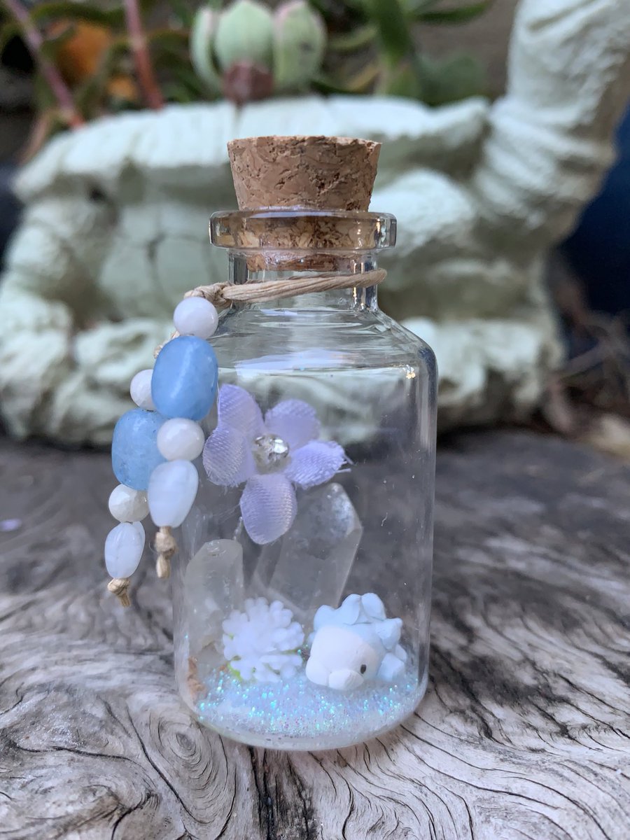 RedscaleDesign's tweet image. ❄️ Tiny Snom beneath a frozen flower 💜 #pokemonart #pokemon