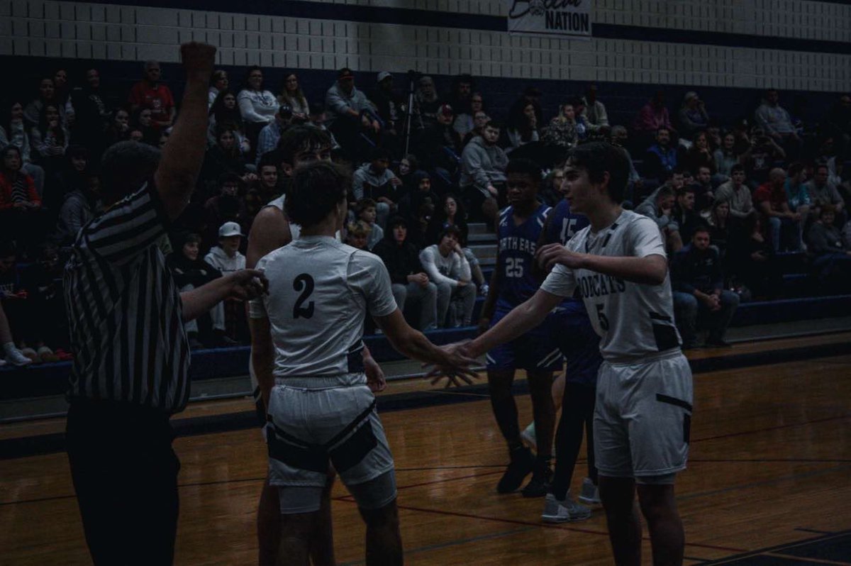 BelAir_SS's tweet photo. The guys team looking to take first place in the division and move onto a 3 game win streak!! #BronzeElks #NotGolden JV 5:15 🔴VARSITY 6:45!!🔴 https://t.co/PglFs1htDk