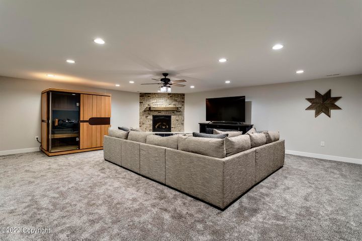 JenniferSevores's tweet photo. ⭐️55 Wolf Creek Ln. House for sale!! ⭐️
Team Properties Group LLC
Jennifer M Sevores (307)660-9530
https://t.co/SJgcS3EixD https://t.co/o0vsE1XOvi