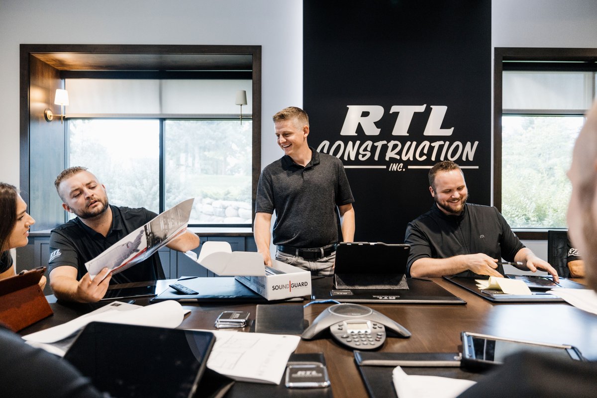 RTL_Const tweet picture
