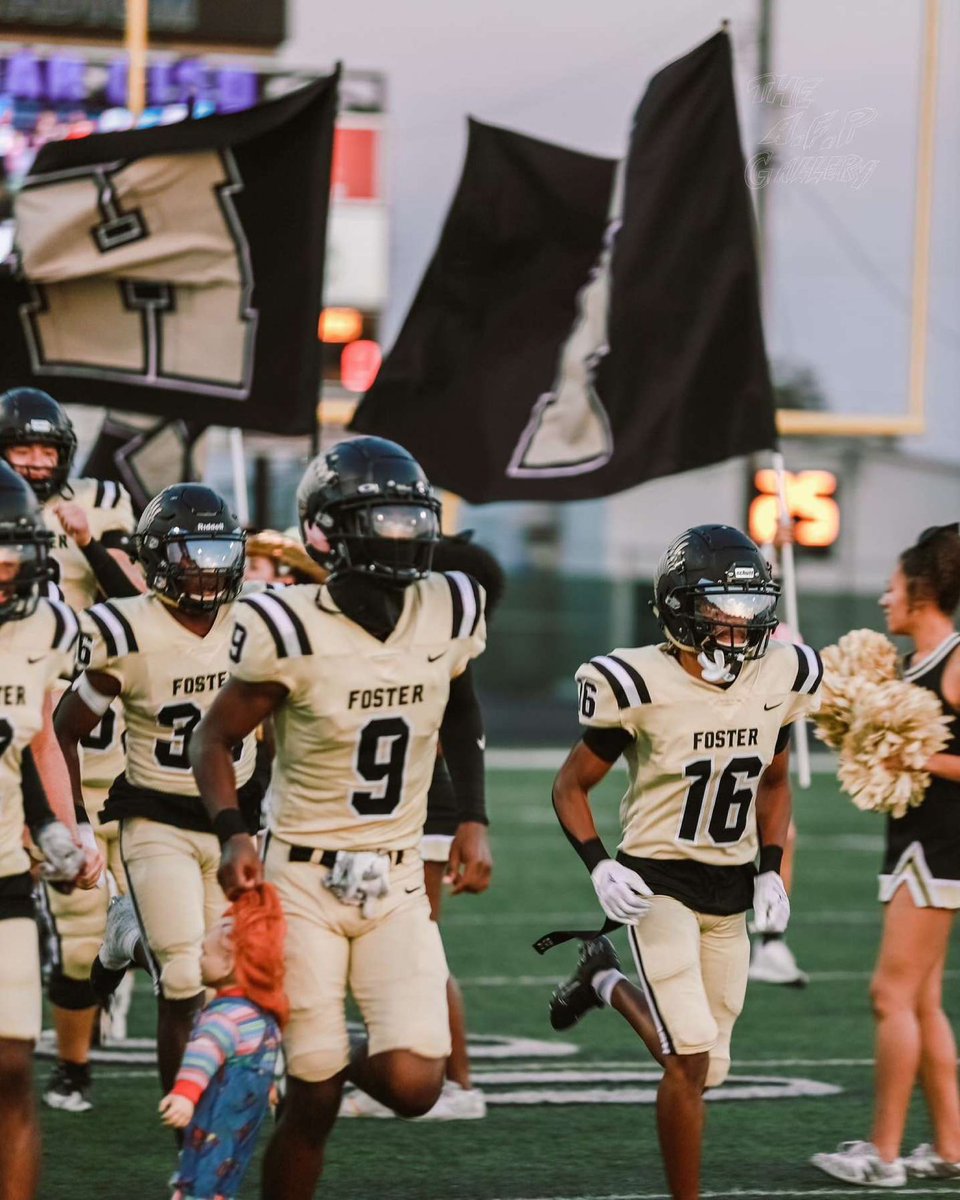 Let’s rock <a href="/TVCCFOOTBALL/">TVCC FOOTBALL</a>! #committed!