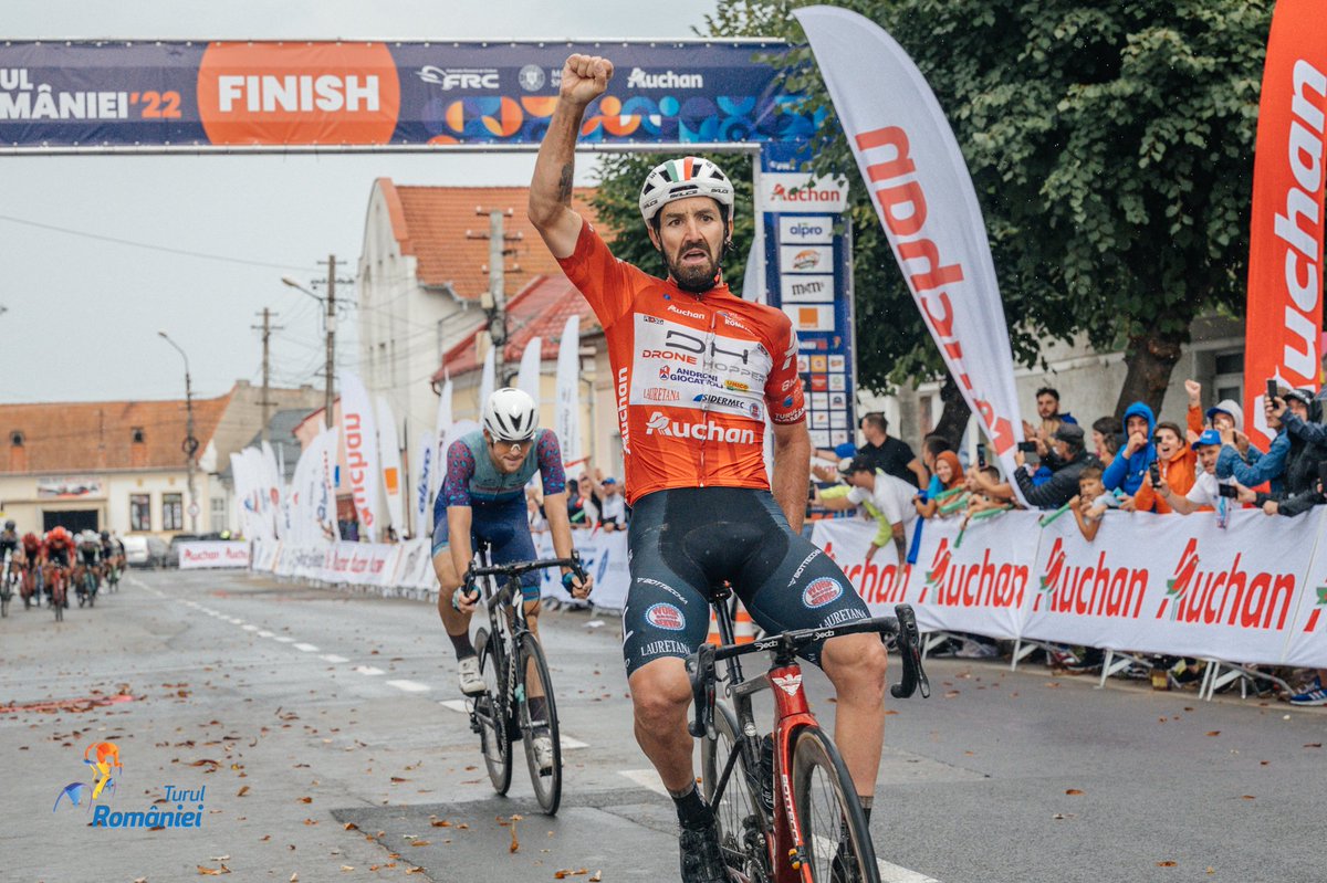 The last year's winner of the Red Jersey and the Făgăraș stage, @eduardgrosu will ride this season for the Polish team @MazowszeCycling . Good luck, Edi! 💪🇷🇴🇵🇱
#TurulRomaniei