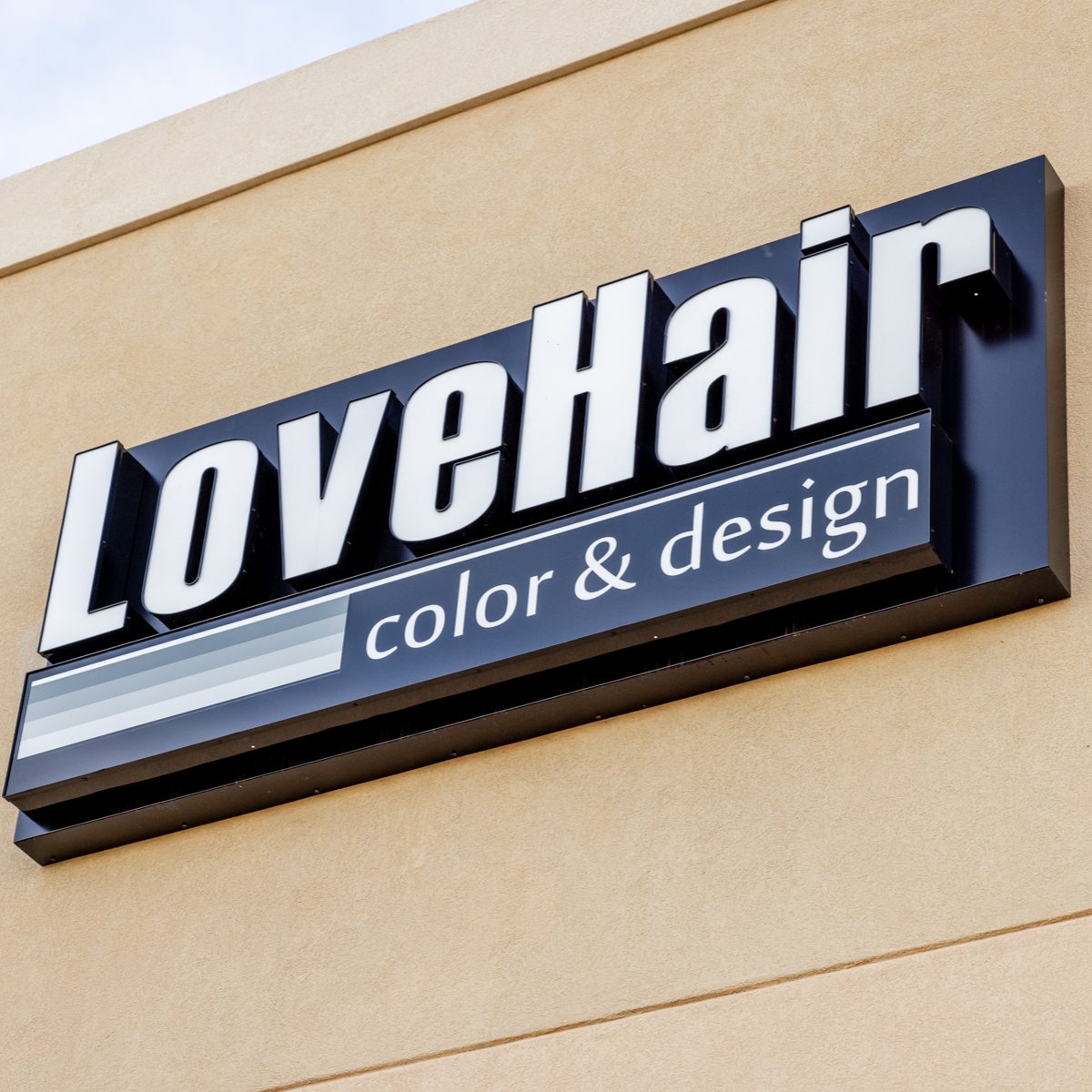 LoveHairCO's tweet image. If you’re looking for a sign from above on where to get the best hair #ColorAndDesign in Aurora, you&apos;ve found it!
