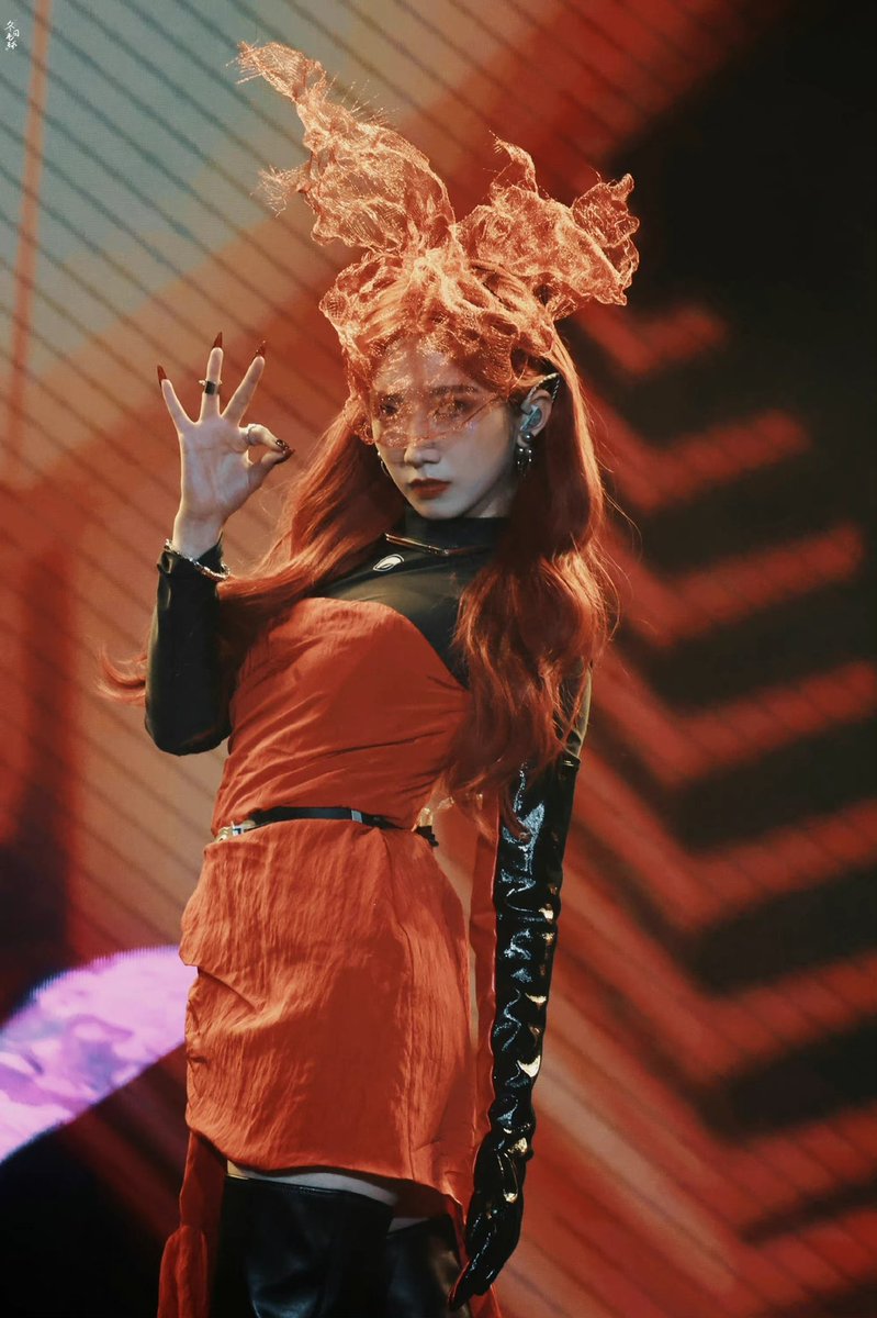 m_meiqifanspage's tweet photo. #MengMeiQi
【PIC】Chengdu Concert
Fans shot (1)
“My muse”
#Dance #wjsn #เมิ่งเหม่ยฉี #孟美岐 #맹미기 #CPop #우주소녀 #music #kpop #미기 #photootd #daily #fanstake #concert #meiqi https://t.co/rwQpFKZhgk