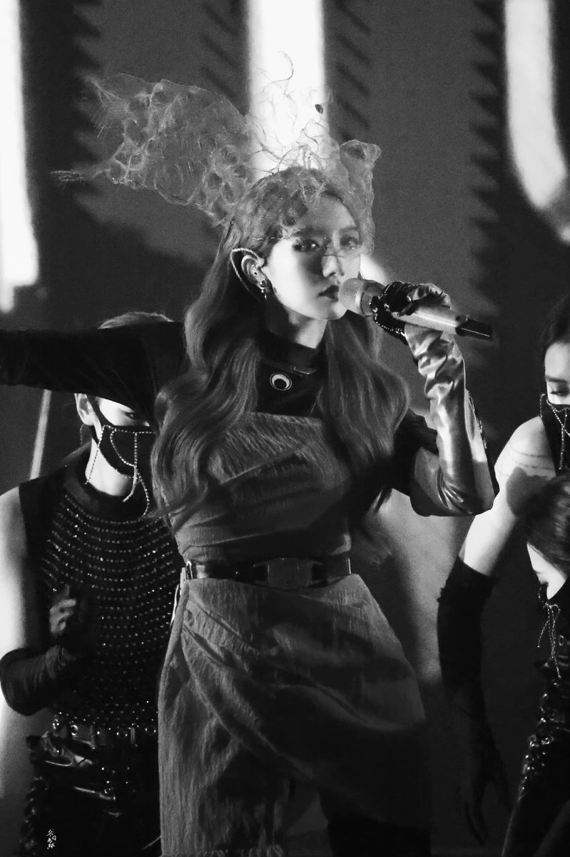 m_meiqifanspage's tweet photo. #MengMeiQi
【PIC】Chengdu Concert
Fans shot (1)
“My muse”
#Dance #wjsn #เมิ่งเหม่ยฉี #孟美岐 #맹미기 #CPop #우주소녀 #music #kpop #미기 #photootd #daily #fanstake #concert #meiqi https://t.co/rwQpFKZhgk