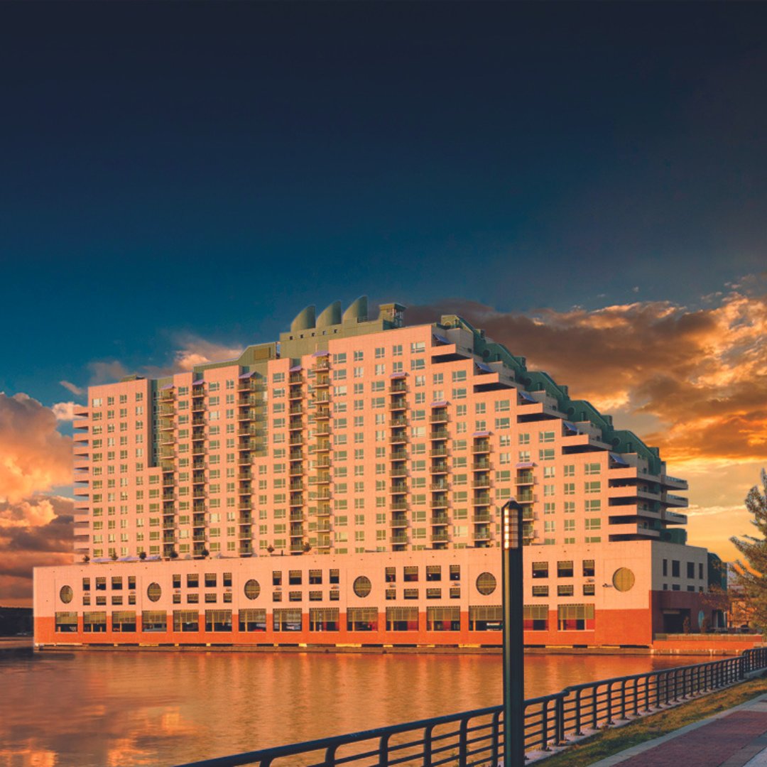 DocksideCondo's tweet photo. Just a short distance from Old City, Center City, Northern Liberties & South Philly, our waterfront condos offer the perfect, relaxing retreat after a day exploring the history and culture of Philadelphia.
#docksidecondos https://t.co/ozzpnVkP08