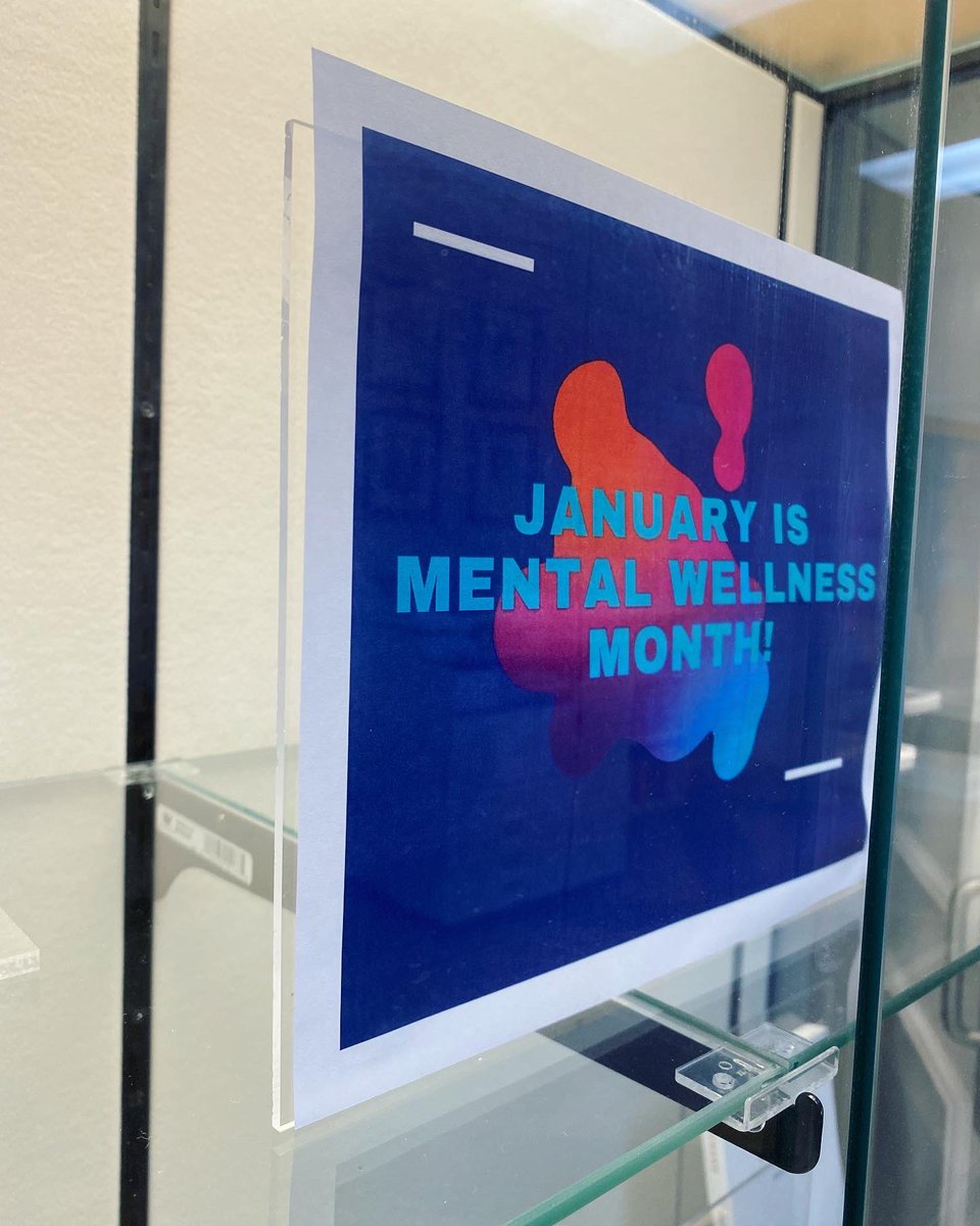 LMULibraries's tweet photo. New year, new semester, new display! Come check out January display for mental wellness month! #lmu #lmulibraries #lincolnmemorialuniversity https://t.co/9aXj53aOBQ