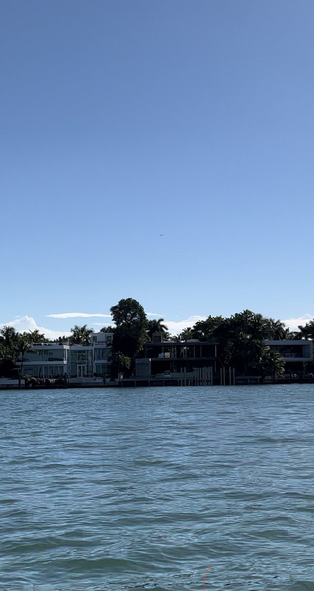 robgrefa's tweet photo. @StarIslandCorp #miami #mansions https://t.co/sHBcTp2R7F